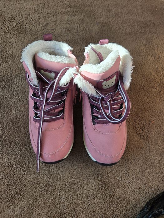 Детски ботуши за момиче.