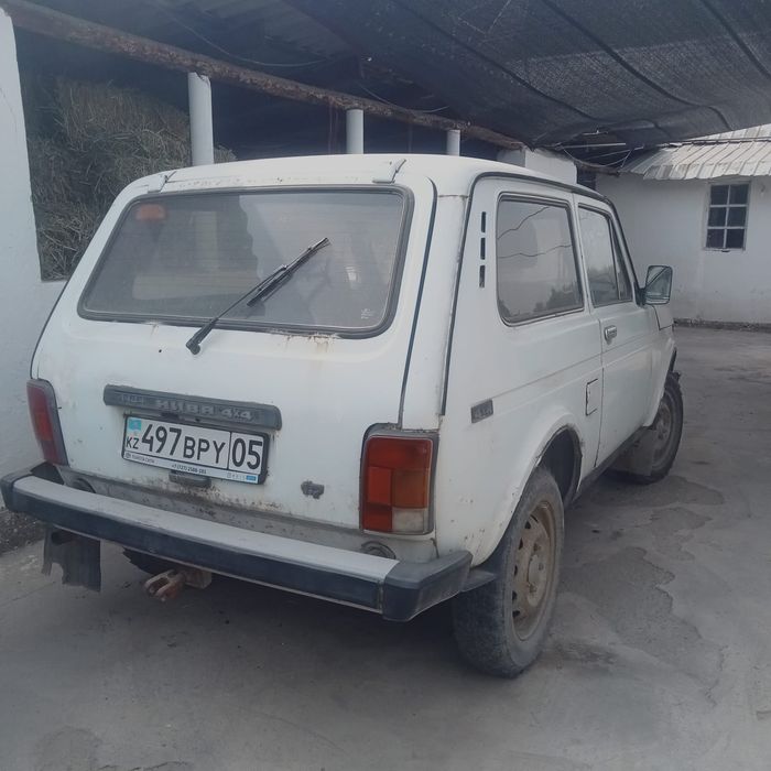 Машина сатылады. Нива автоколігі