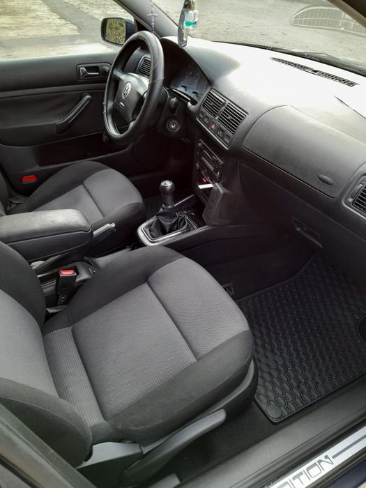 De vanzare golf 4