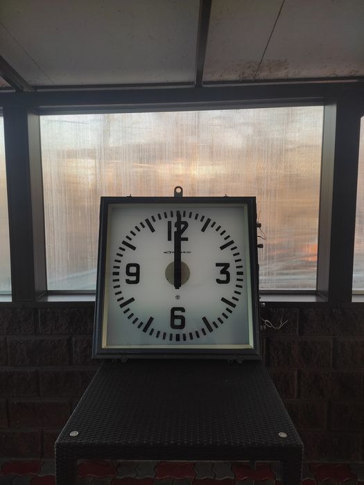 Часы уличные "Стрела" СССР