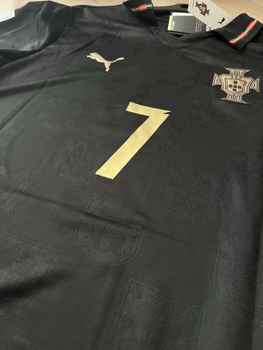 Tricoud e fotbal Puma Special Efition Eusebio Cristsiano Ronaldo M