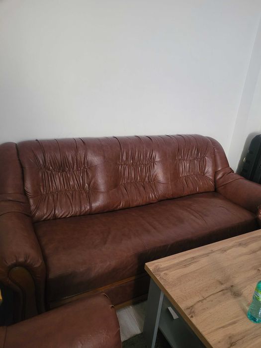 Set canapea+doua fotolii stare foarte bună