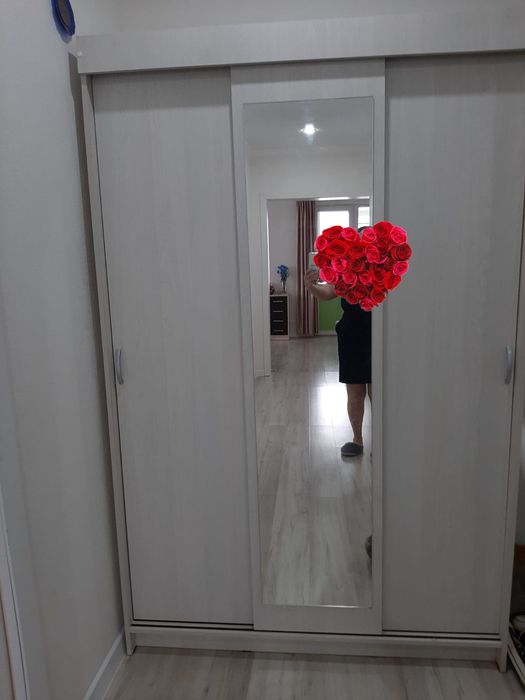 Шкаф -купе   с зеркалом