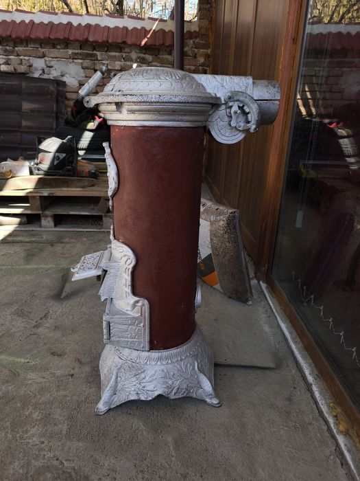 Малка печка на дърва