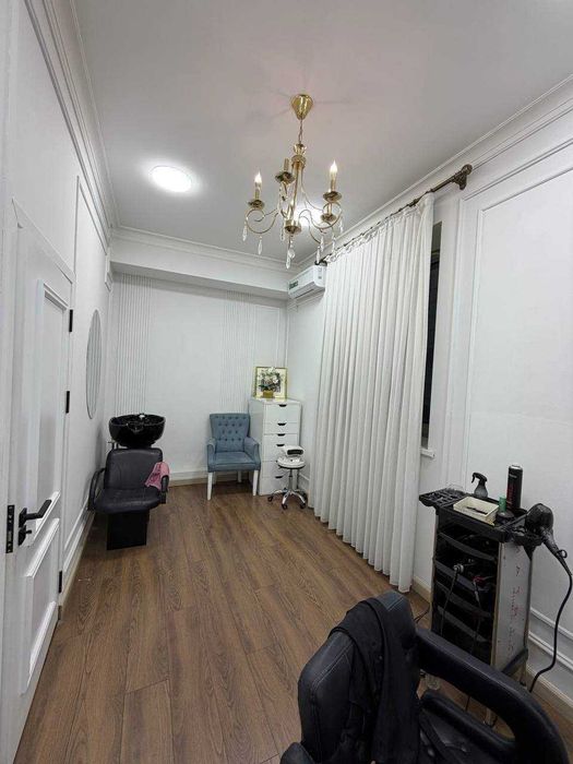 Продажа офиса центр ул. Нукус, Капитал банк Габус 98 кв.м. 5 комнат