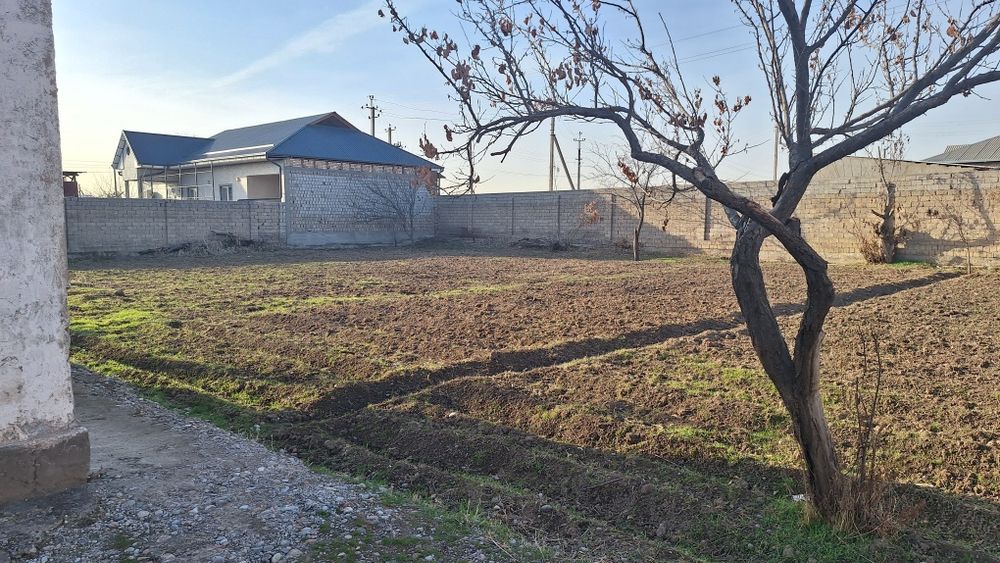 Срочно продаётся земля в Йукари Чирчик Истиклол МФЙ