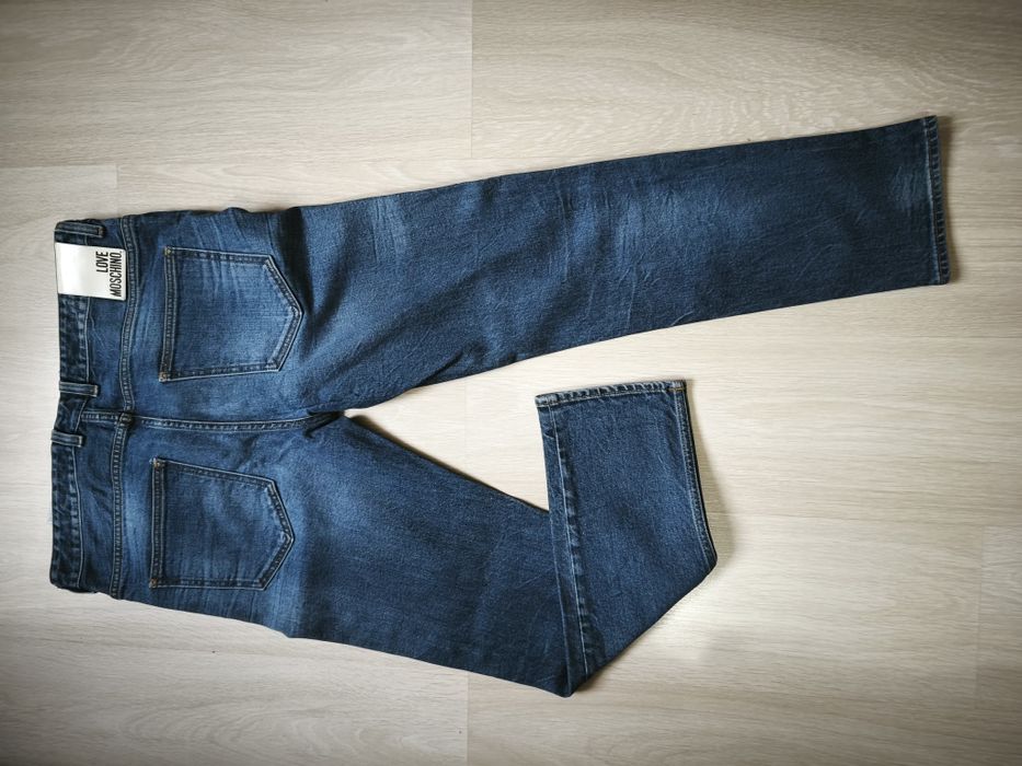 Мъжки дънки:LOVE MOSCHINO,