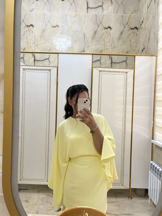 Желтое платье от бренда Lichi