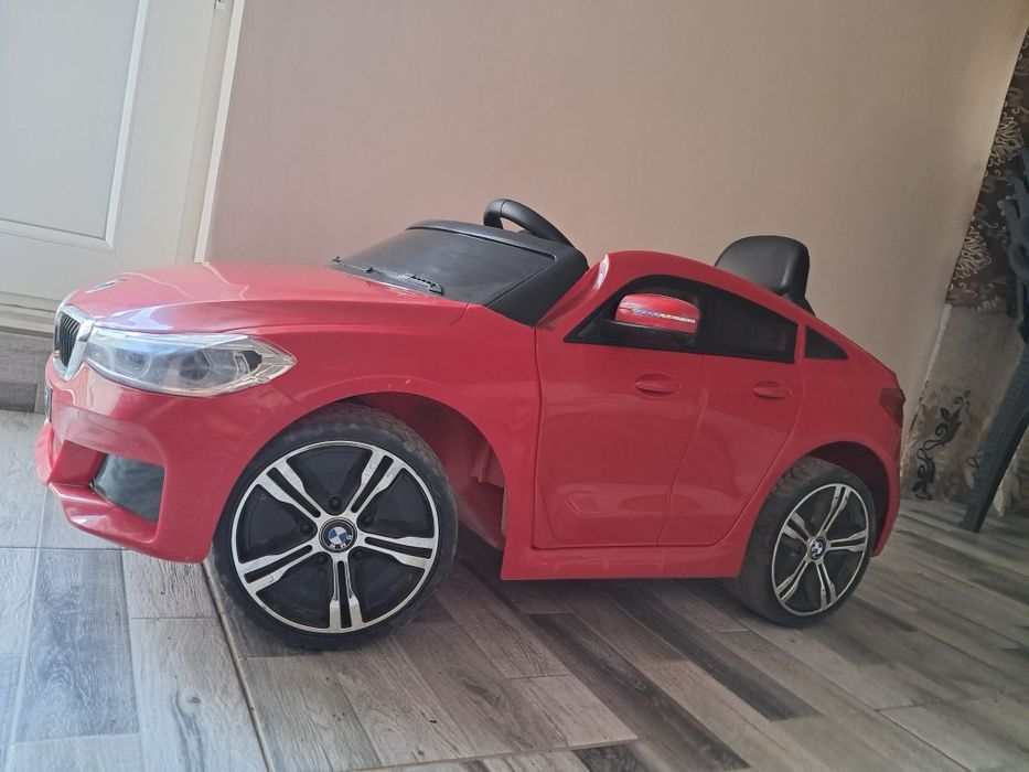 Mașină electrica BMW 6 GT cu telecomanda are MP3 si USB