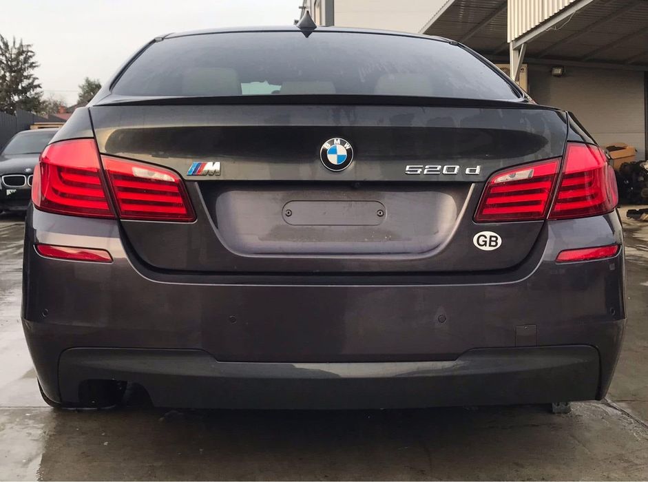 Dezmembrez BMW 520d F10 M-Pack Automat Recaro incalzit volan M jante M