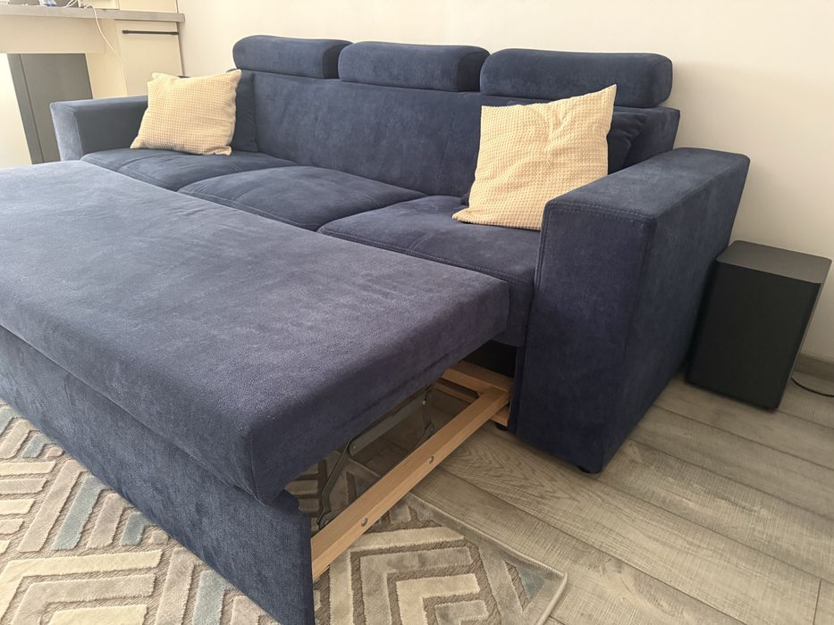 Canapea extensibila albastru inchis