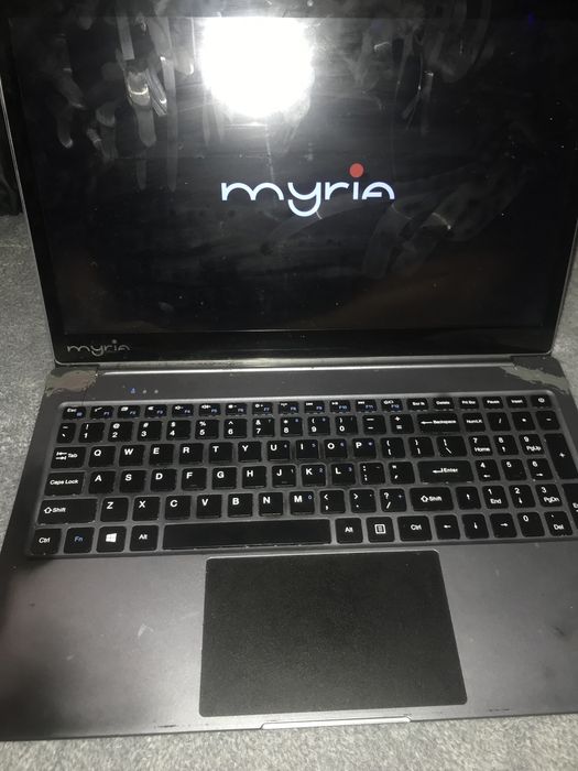 Dau laptop si un iphone 7 la schimb pe un alt iphone