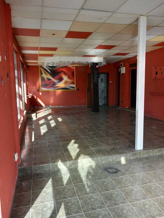 Помещение търговски обект под наем гр.Каблешково 102 кв.м