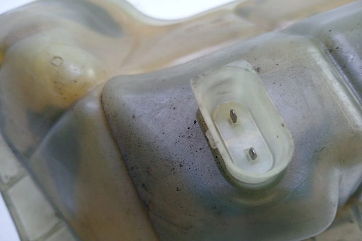 Vas expansiune   8D0121403L Volkswagen VW Passat B5.5 (facelift)