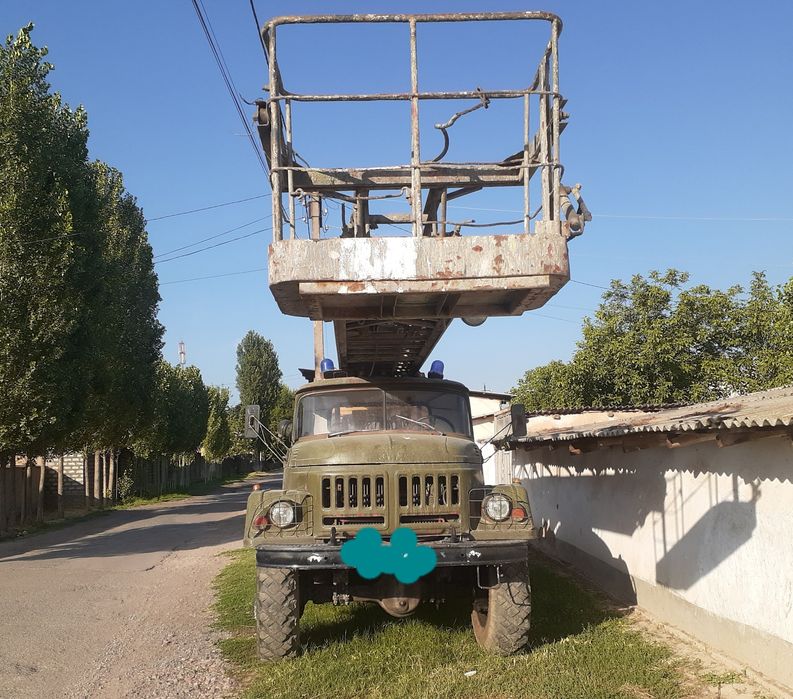 Зил 131 автовышка сотилади. 32 метр.