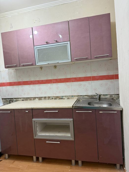 Продам кухонную гартиру