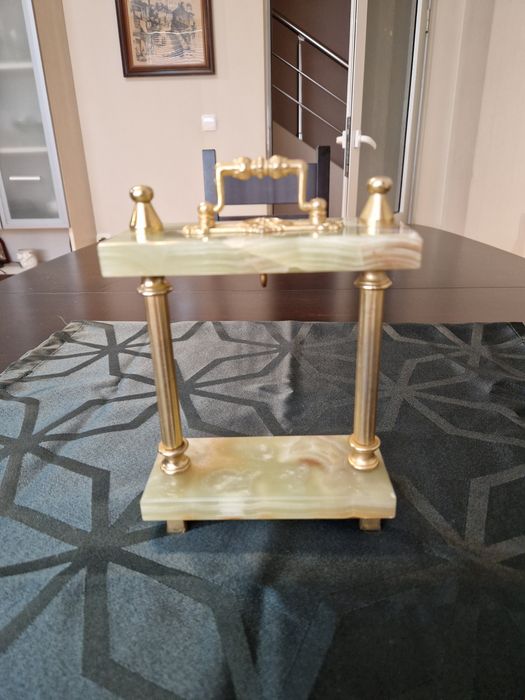 Страхотна антикварна белгийска стойка за джобен часовник оникс бронз