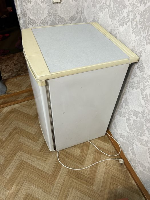 Продам морозильник