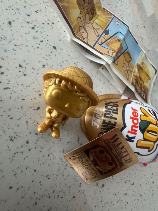 ONE PIECE kinder - GOLDEN LUFFY фигурка!!