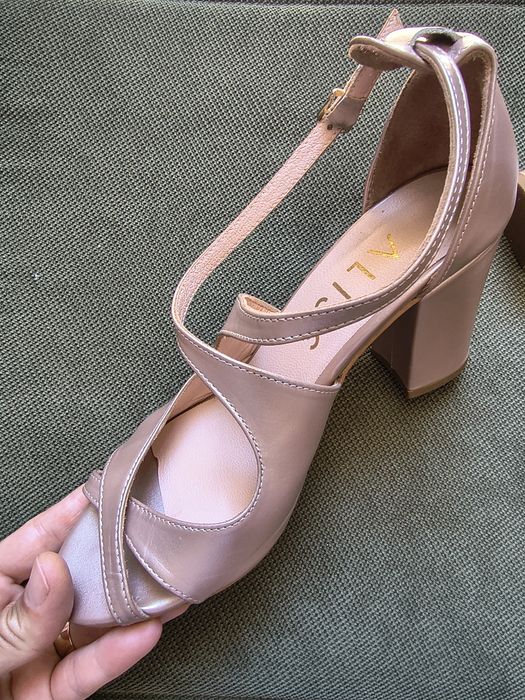 Sandale cu toc  8 cm