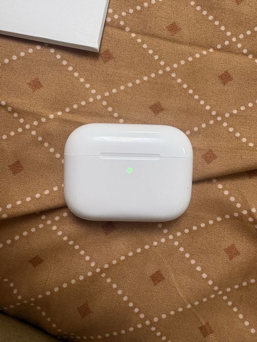 Casti Airpods pro 3