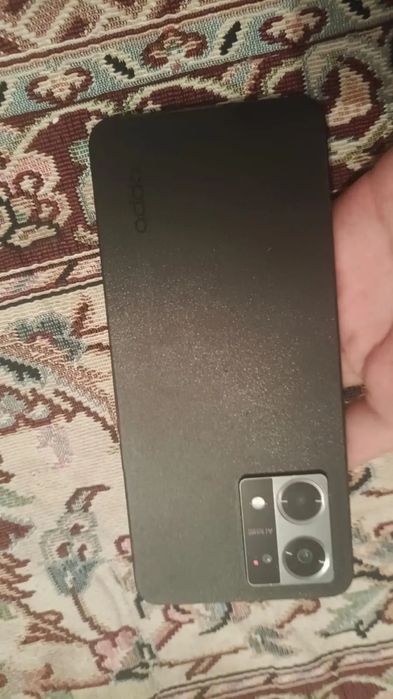 Продам OPPO Reno 7 в отличном состоянии