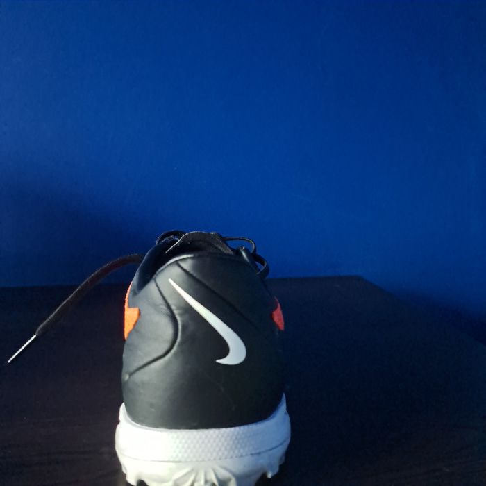 Бутонки  на nike