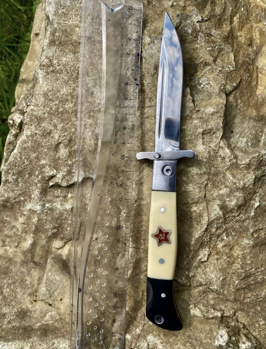 Cutit de supravietuire/vânătoare rusesc