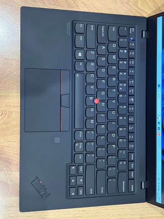 Като нов! Лаптоп Lenovo X1 Carbon Gen7 i7/16GB RAM/512GB, 3м. гар.
