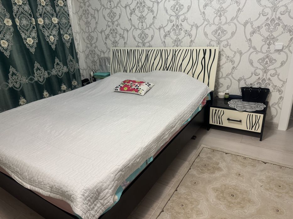 Спальный гарнитур глянец, 6 дв шкаф
