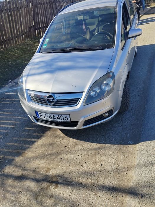 Vând Opel zanfira