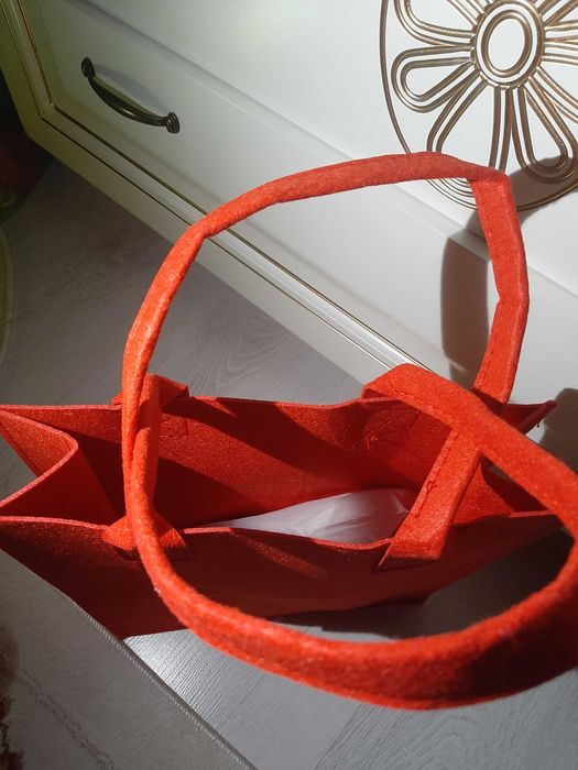 Продам сумку новую из пиндуодуо