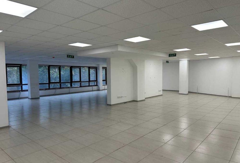 Дава се под наем Офис в Варна, Трошево - 270 кв.м за 2700 € - Снимка #2