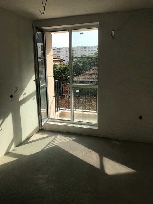 Продава се Двустаен апартамент в София, Надежда 2 - 60 кв.м за 1917 €/кв.м - Снимка #2