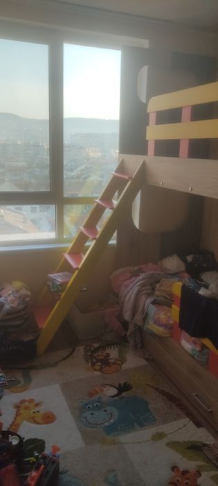 Двуетажно детско легло