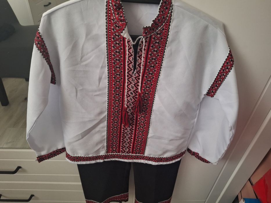 Costum popular pt copii