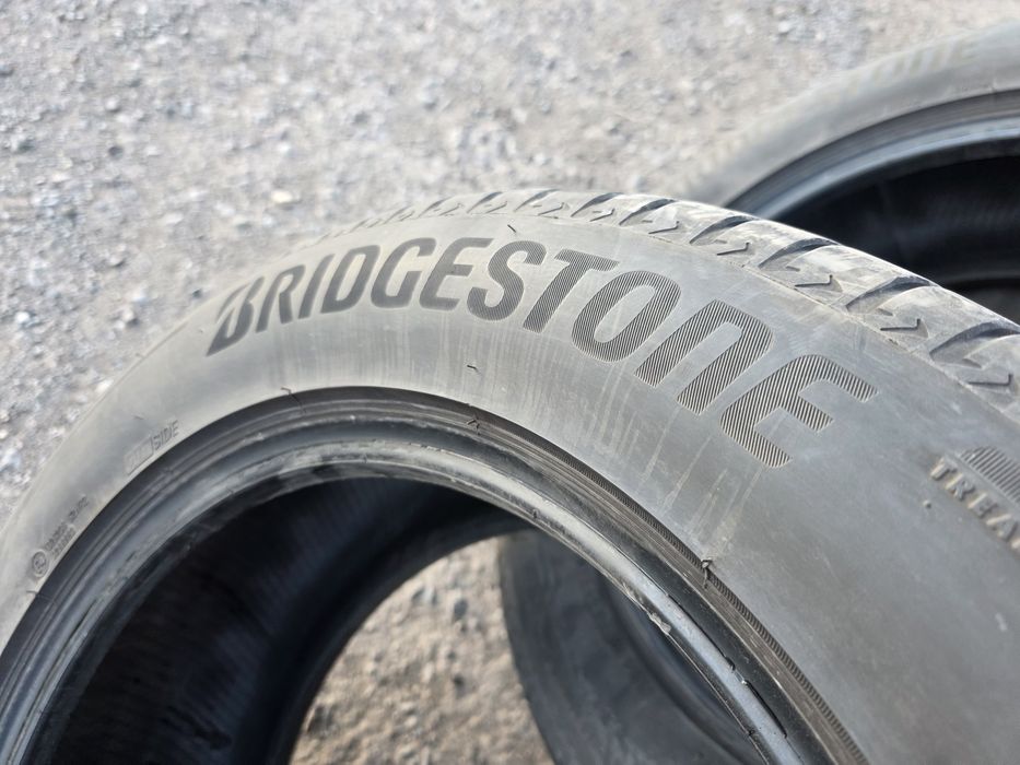 Bridgestone Alenza 001