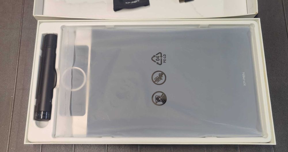 Tabletă Grafică XP-PEN Deco Pro Medium (Nefolosită)