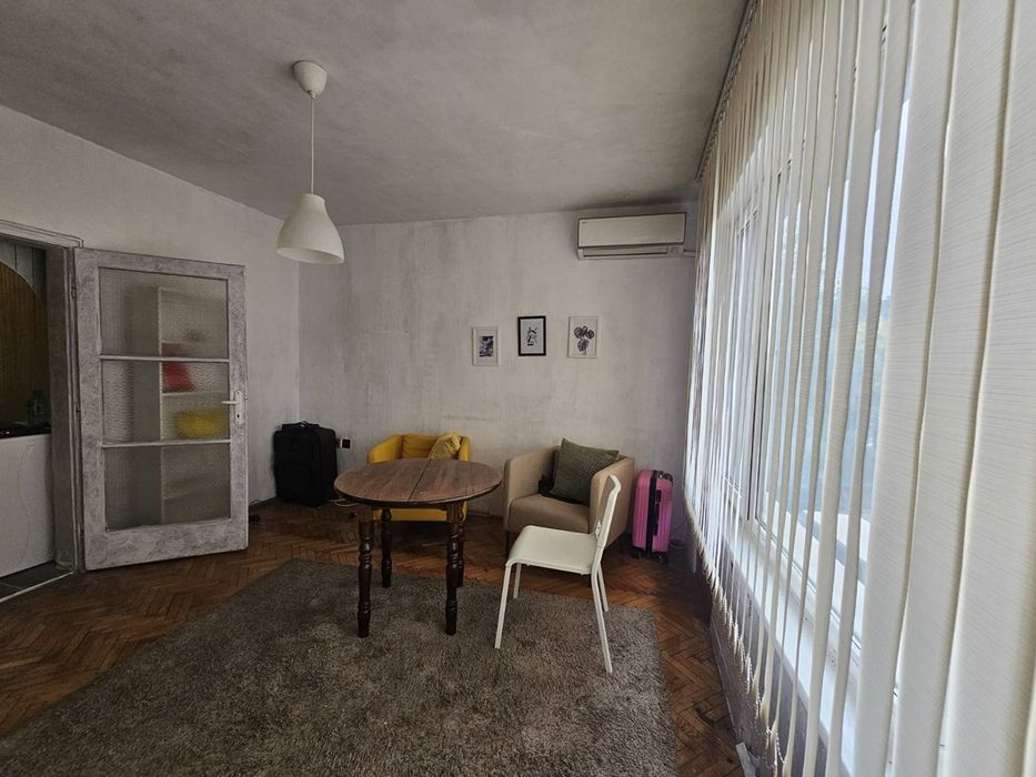 Двустаен апартамент в ж.к. Сухата река! Отлична локация!