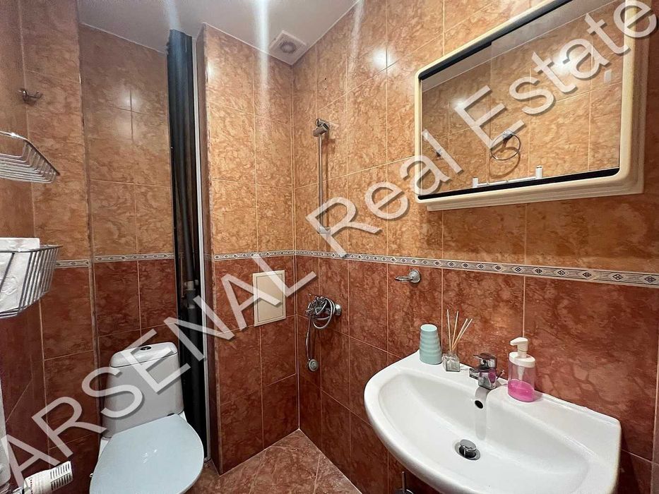 Дава се под наем Тристаен апартамент в София, Център - 88 кв.м за 625 € - Снимка #6