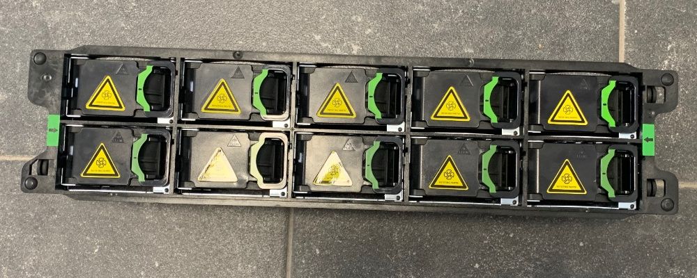 Rack cu 10 Fujitsu FAN AFC0712DE-7K1M Hot-swappable