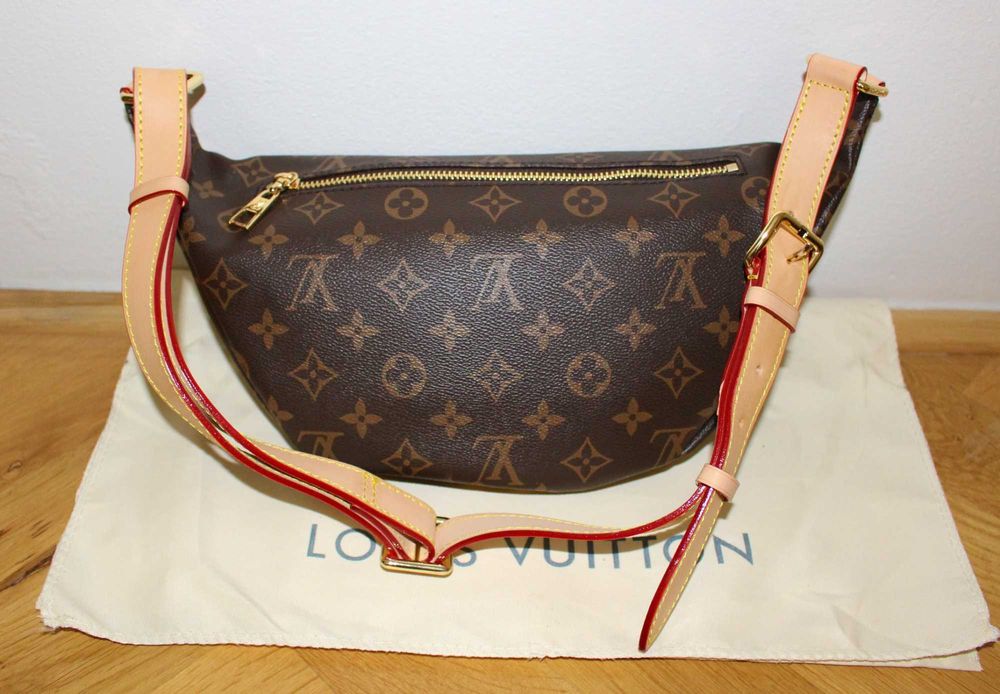 Чанта за кръст Louis Vuitton Bumbag