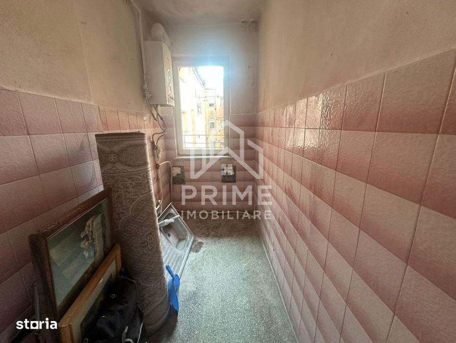 Apartament 2 camere RENOVABIL 33 mp| etaj 3| zona Blaj