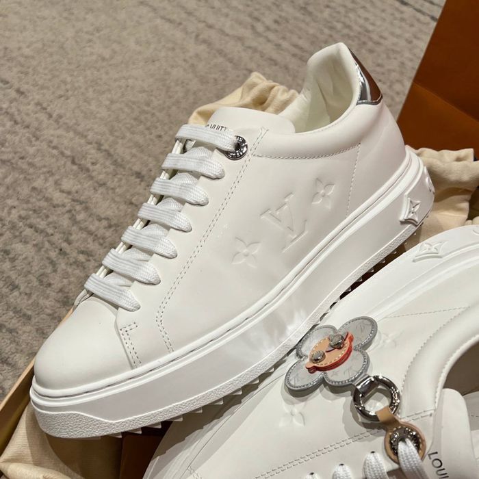Adidasi Louis Vuitton
