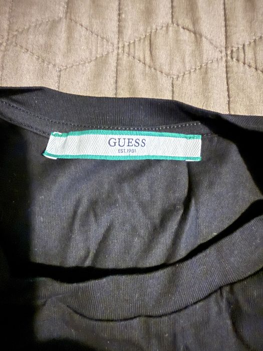 Тениска Guess оригинална , размер s