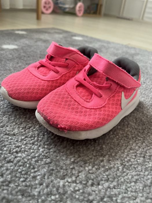 Pantofi Nike Tanjun marime 25