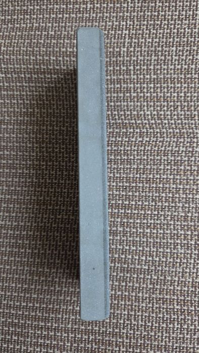 Двустранен камък за заточване