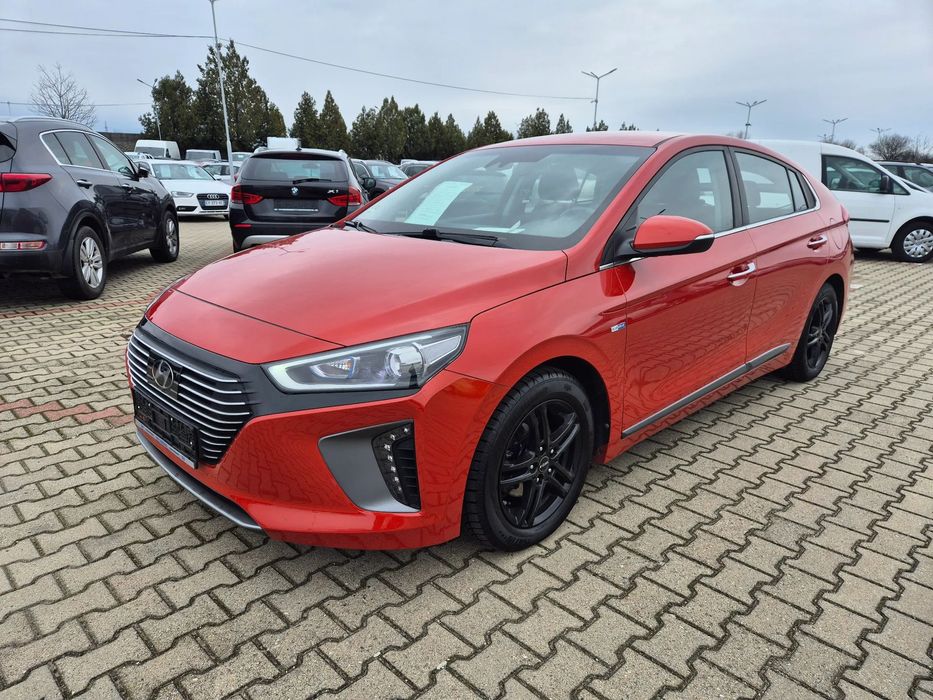 Hyundai IONIQ Aut. 1.6 Hybrid Navi Xenon Led 2017 E6
