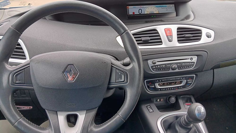 Продавам Renault grand scenic IV
