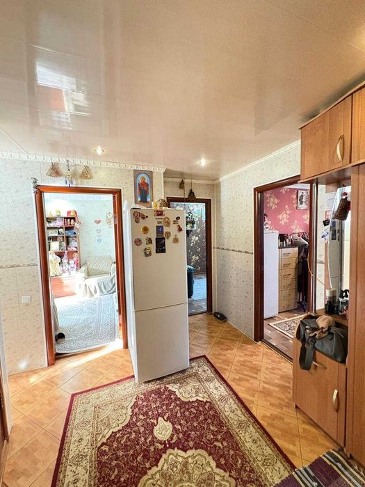 3 к.кв. в 8 мкр-не ДВД